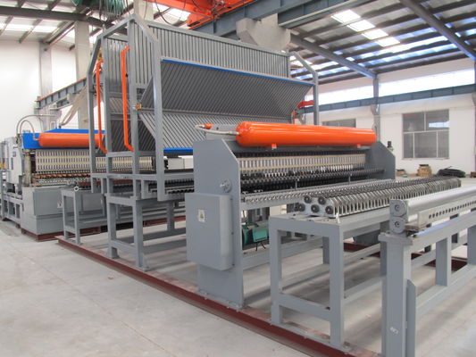 Сварочный аппарат сетки конструкции Cnc полностью автоматический Brc 50*50mm